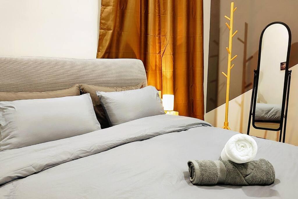 Infinity Pool 2br 7pax @beacon @georgetown Apartment *